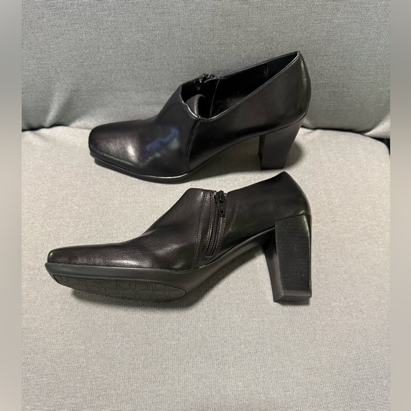 Franco Sarto black faux leather dress booties W/square toe and block heel 9.5 - Picture 6 of 11